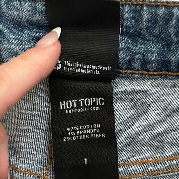 Hot Topic Women’s My Neighbor Totoro Fall Themed Mom Jeans Size 1 - Picture 9 of 10